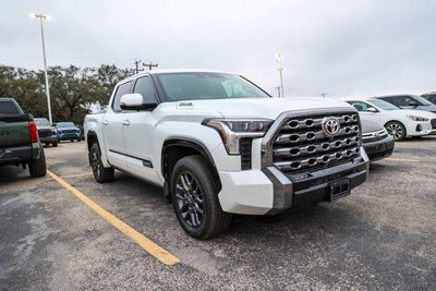 2025 Toyota TUNDRA HV 4X4 Platinum Hybrid