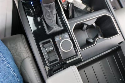 2025 Toyota TUNDRA 4X4 Limited