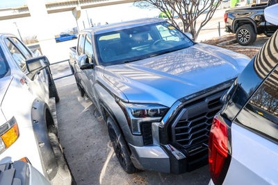 2025 Toyota TUNDRA 4X4 Platinum