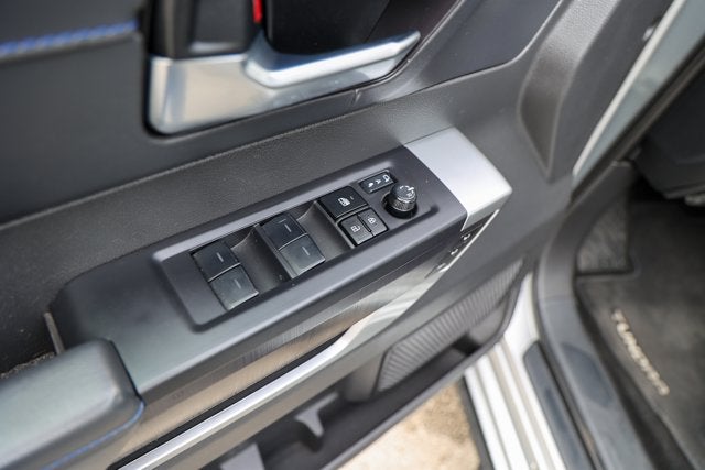 2025 Toyota TUNDRA 4X4 Platinum