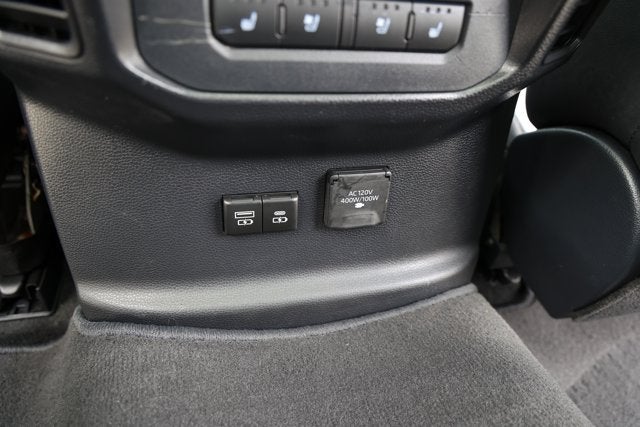 2025 Toyota TUNDRA 4X4 Platinum