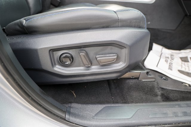 2025 Toyota TUNDRA 4X4 Platinum