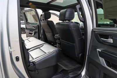 2025 Toyota TUNDRA 4X4 Platinum