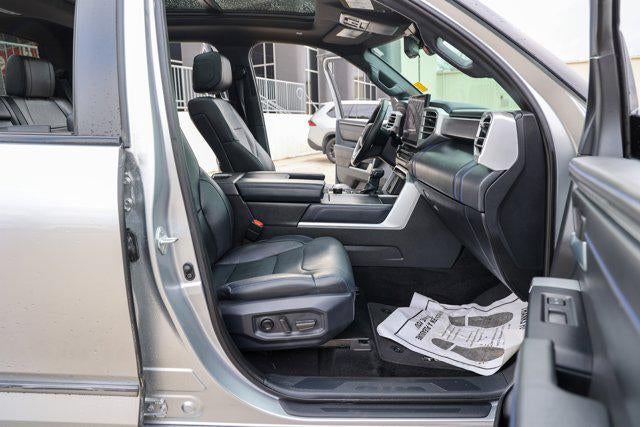 2025 Toyota TUNDRA 4X4 Platinum