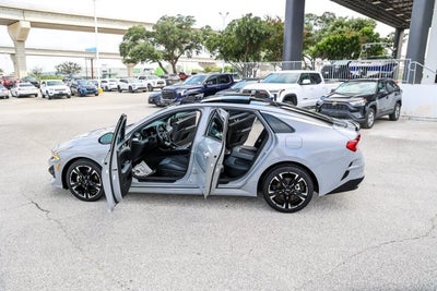 2024 Kia K5 GT-Line