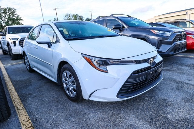 2026 Toyota COROLLA LE