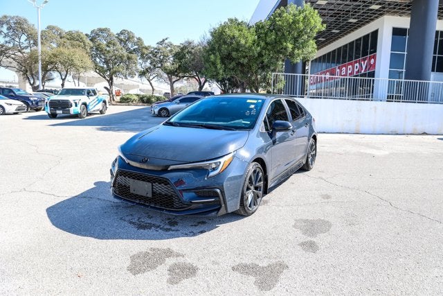 2025 Toyota COROLLA SE