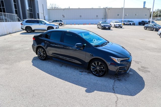 2025 Toyota COROLLA SE