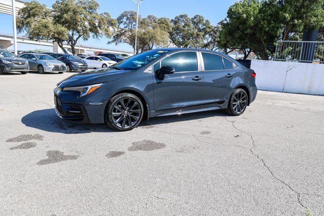 2025 Toyota COROLLA SE