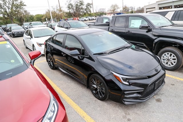 2025 Toyota COROLLA SE