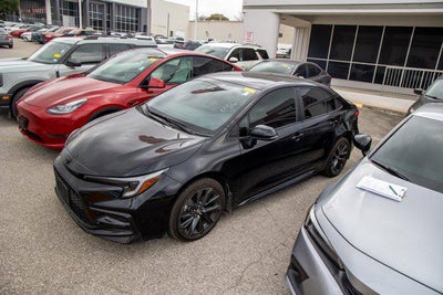 2025 Toyota COROLLA SE