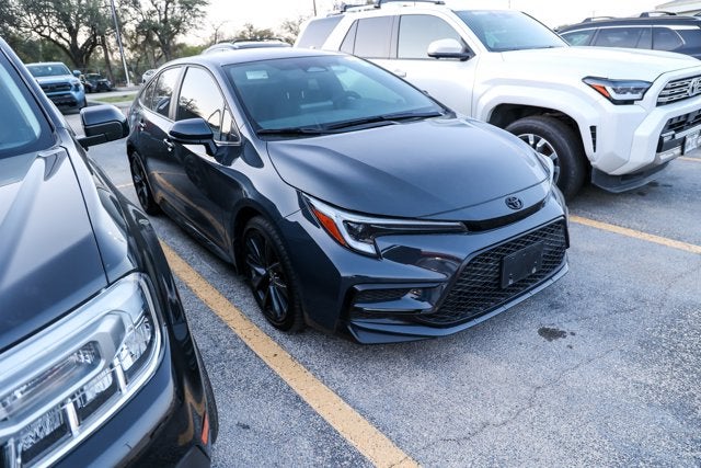 2025 Toyota COROLLA SE
