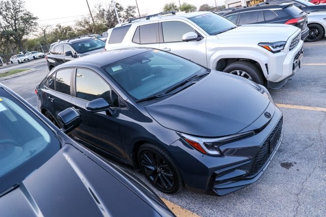 2025 Toyota COROLLA SE