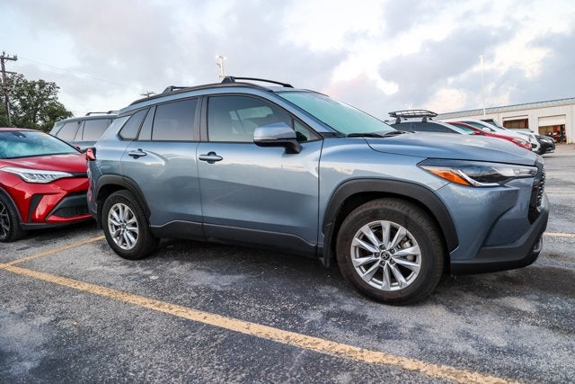 2024 Toyota Corolla Cross LE
