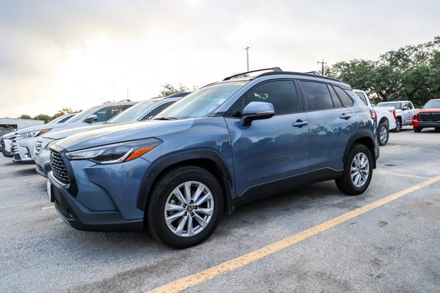 2024 Toyota Corolla Cross LE