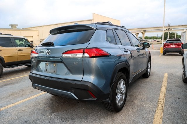 2024 Toyota Corolla Cross LE