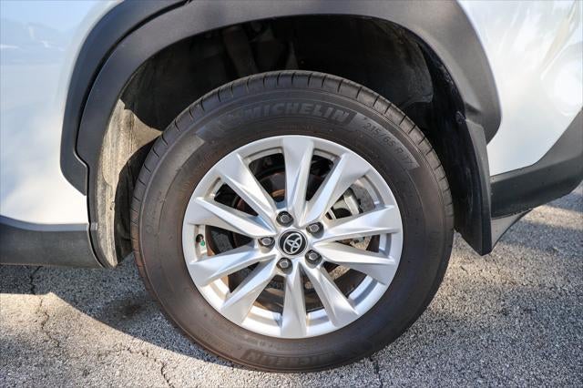 2025 Toyota Corolla Cross LE