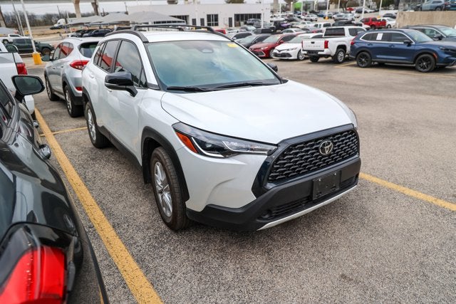2025 Toyota Corolla Cross LE