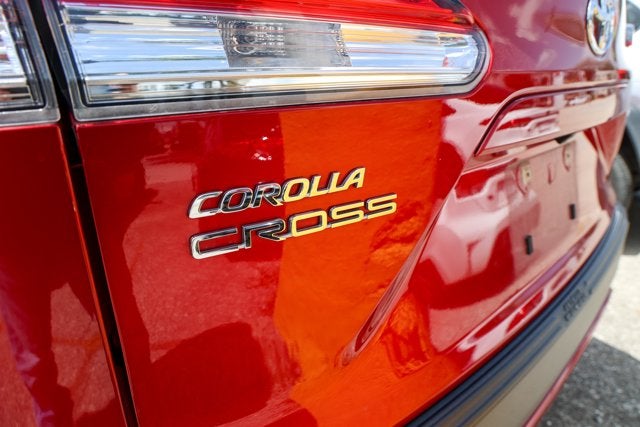2025 Toyota Corolla Cross LE