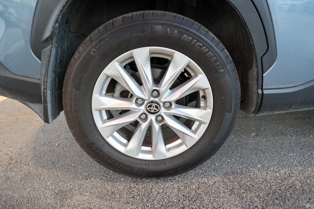 2025 Toyota Corolla Cross LE