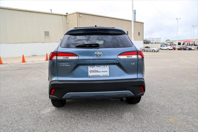 2025 Toyota Corolla Cross LE
