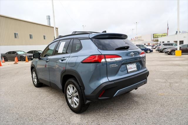 2025 Toyota Corolla Cross LE