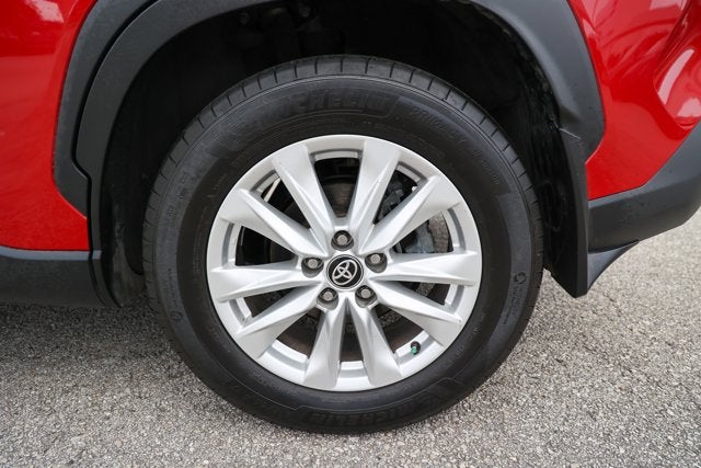 2024 Toyota Corolla Cross LE