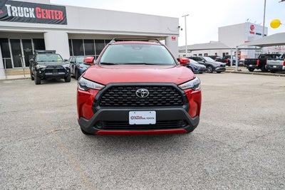2024 Toyota Corolla Cross LE