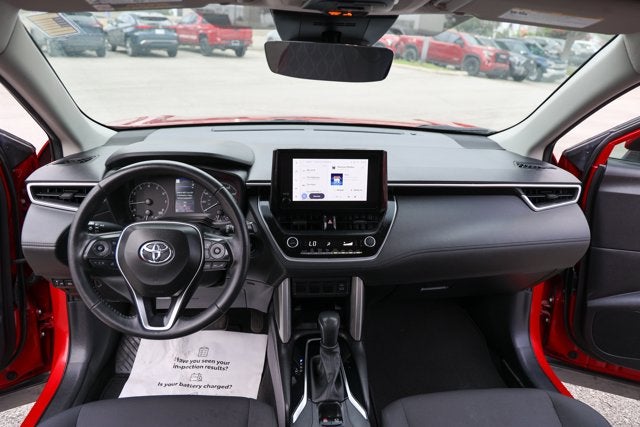 2024 Toyota Corolla Cross LE