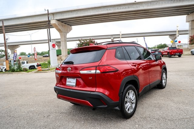 2024 Toyota Corolla Cross LE