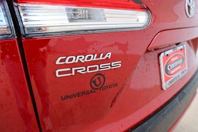 2024 Toyota Corolla Cross LE