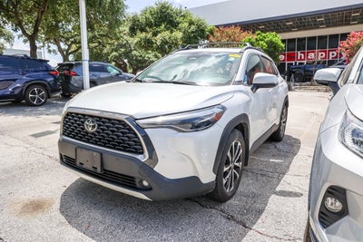 2023 Toyota Corolla Cross XLE