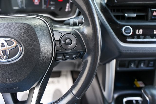 2023 Toyota Corolla Cross XLE