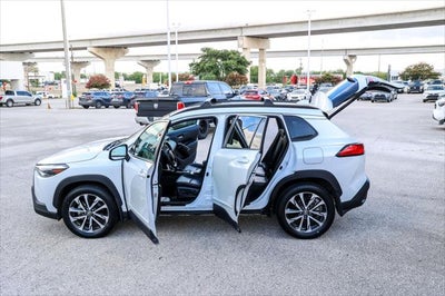 2023 Toyota Corolla Cross XLE