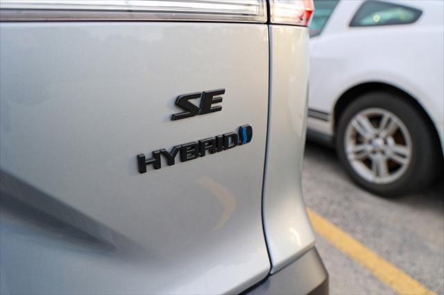 2024 Toyota Corolla Cross Hybrid Hybrid SE