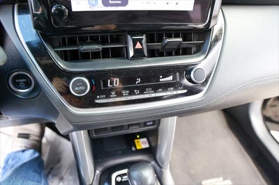 2023 Toyota Corolla Cross Hybrid Hybrid SE