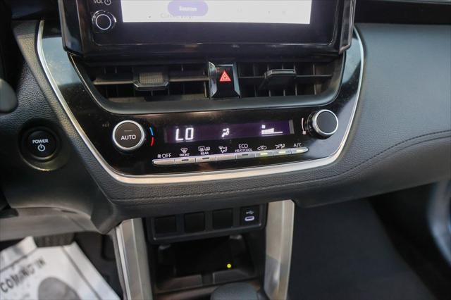 2024 Toyota Corolla Cross Hybrid Hybrid SE