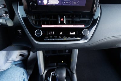 2024 Toyota COROLLA CROSS HV Hybrid SE