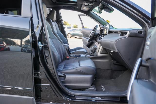2025 Toyota Corolla Cross Hybrid Hybrid XSE