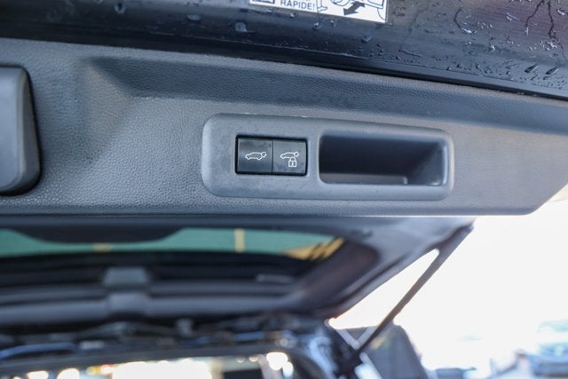 2023 Toyota SEQUOIA 4WD Capstone