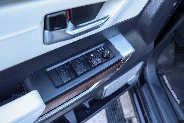 2023 Toyota SEQUOIA 4WD Capstone