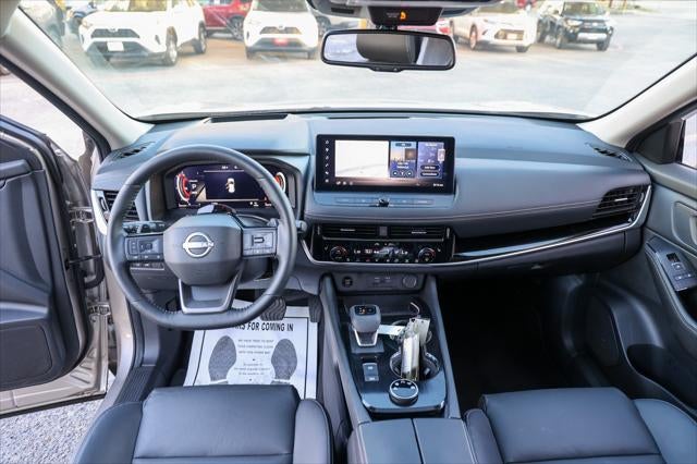 2025 Nissan Rogue SL