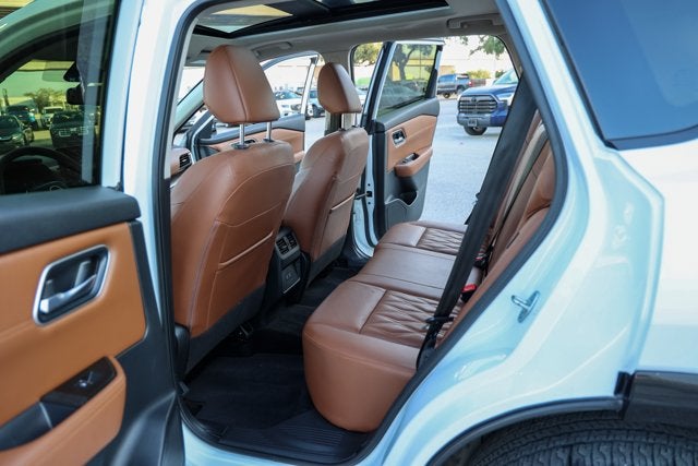 2025 Nissan Rogue Platinum