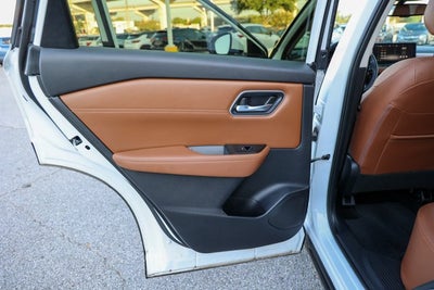 2025 Nissan Rogue Platinum