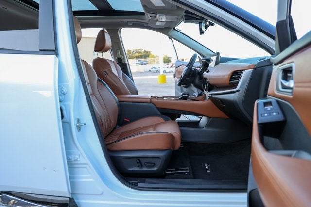 2025 Nissan Rogue Platinum