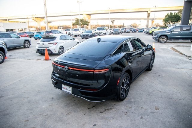 2026 Toyota CROWN XLE