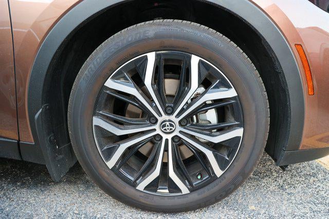 2026 Toyota CROWN XLE