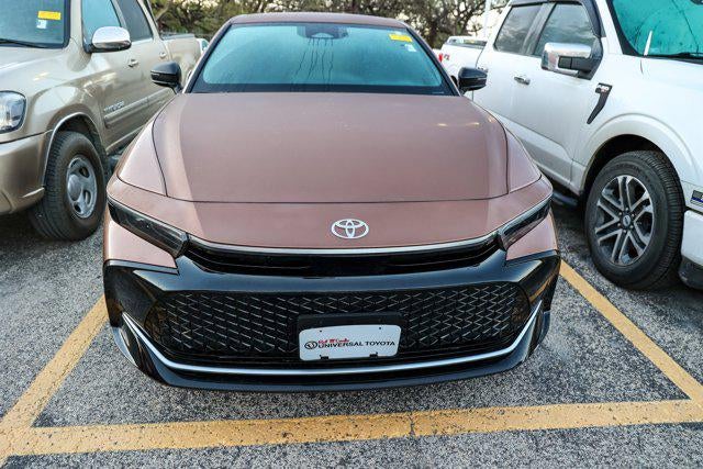 2026 Toyota CROWN XLE