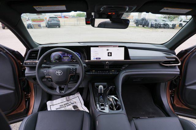 2026 Toyota CROWN XLE