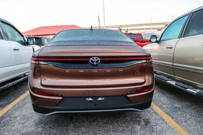 2026 Toyota CROWN XLE